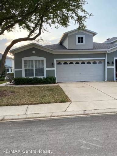 Main picture of 732 Featherstone Ln