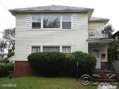 Main picture of 203 E Park Ave