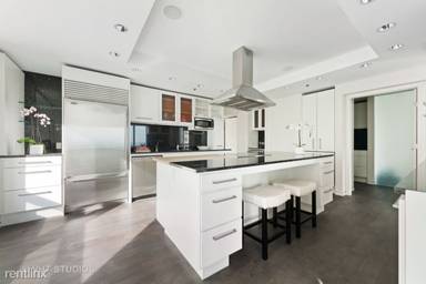 Main picture of Bristol Condominium