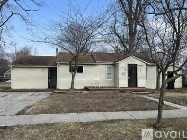 Main picture of 1022 W Collins St