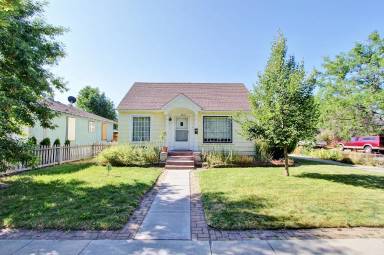 Main picture of 2321 W Pleasanton Ave