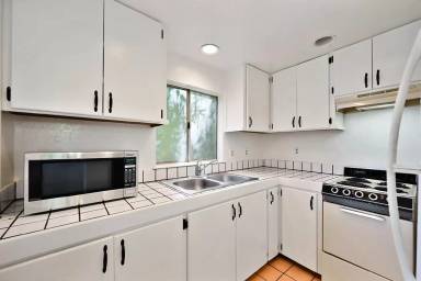 Main picture of 3074 Sheridan St