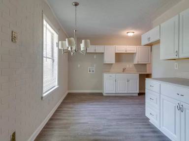 Main picture of 4895 Blanding Ave