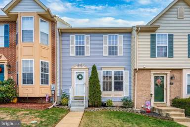 Main picture of 104 Moser Cir
