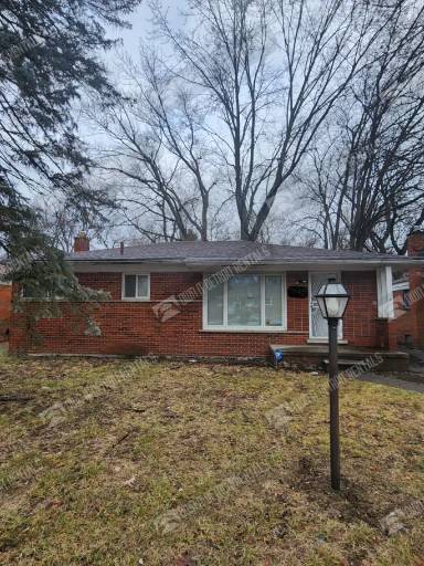 Main picture of 22460 Leewin St