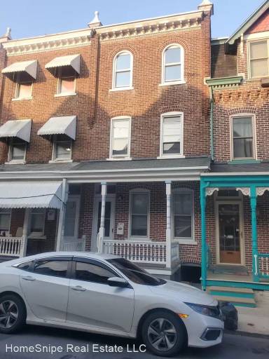 Main picture of 621 Park St