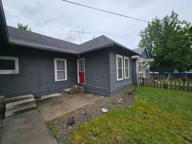 Main picture of 1521 Blaine St
