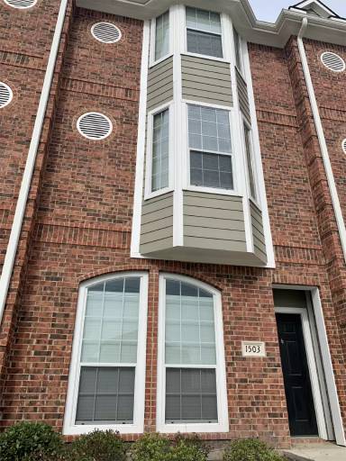 Main picture of Lakeridge Townhomes