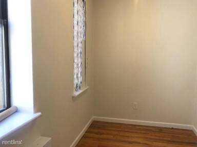 Main picture of 951 Amsterdam Ave