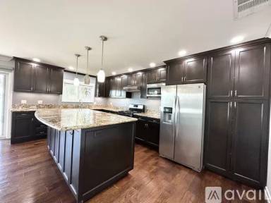 Main picture of 528 E 238th Pl