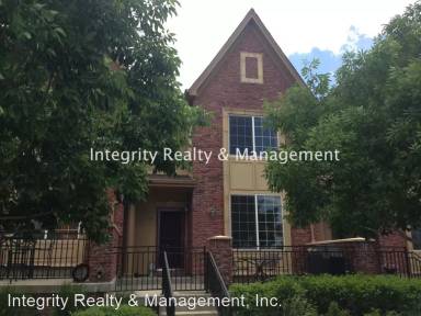 Main picture of 624 Green Ash St