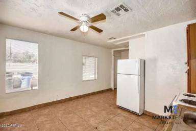 Main picture of 2531-2537 E Willetta St Apartment