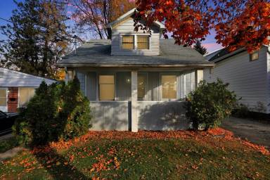 Main picture of 405 E Hodge Ave