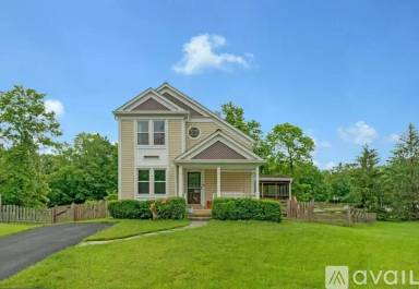 Main picture of 7 Bentmoor Ct
