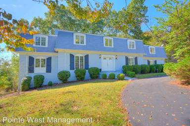 Main picture of 1602 Greenwood Dr