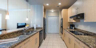 Main picture of Renaissance At River Oaks