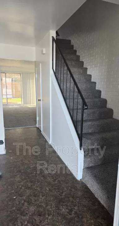 Main picture of Wellington Commons - 2302