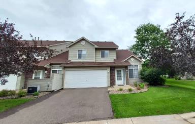 Main picture of 2340 Oakridge Cir