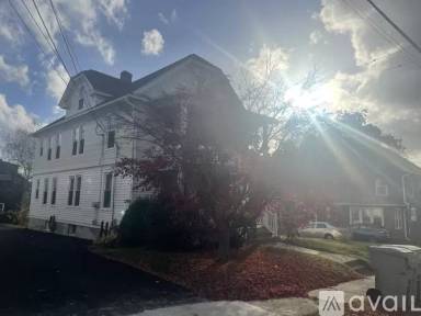 Main picture of 145 Curtiss St