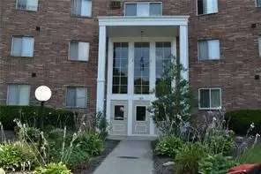 Main picture of 315 Solon Rd