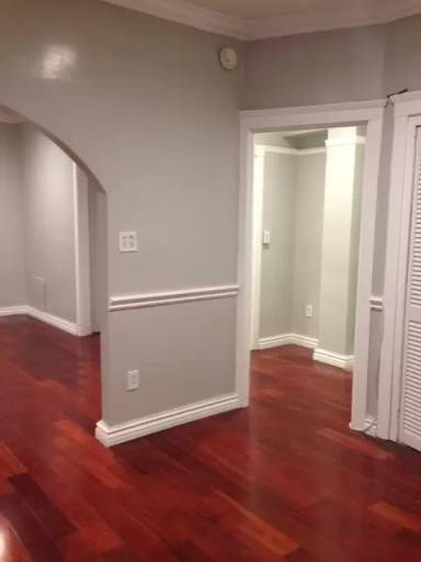 Main picture of 10 Atlantic Ave