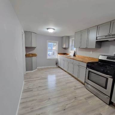Main picture of 2101 2nd Ave