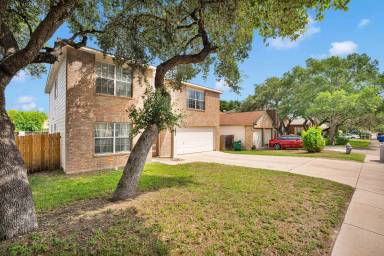 Main picture of 5827 Waterford Oaks