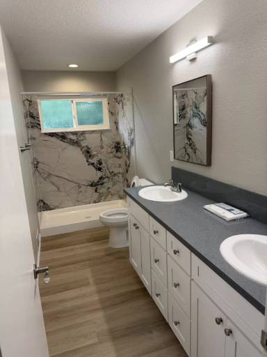 Main picture of 7401 Yosemite Blvd