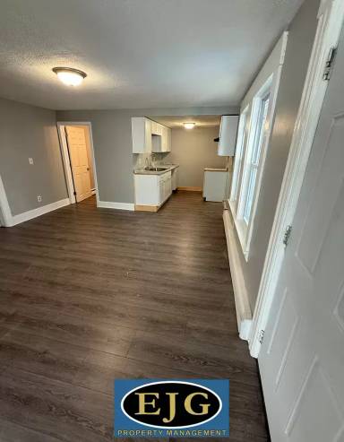 Main picture of 36 Cheney Pl