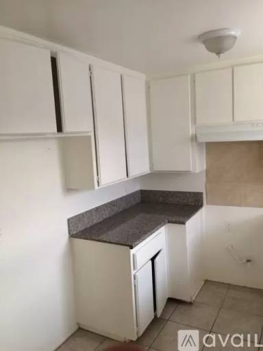 Main picture of 3239 Baldwin Park Blvd