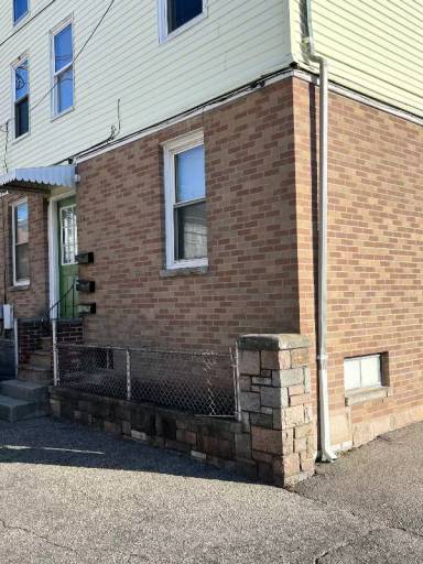 Main picture of 20 Social St