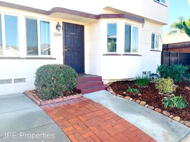 Main picture of 2221 Polk Ave