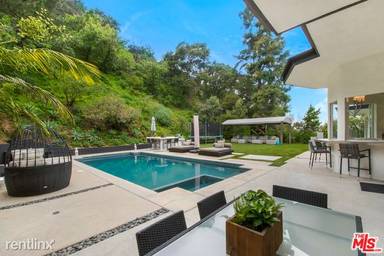 Main picture of 1955 Loma Vista Dr
