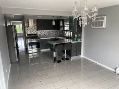 Main picture of 2702 N 74th Ave