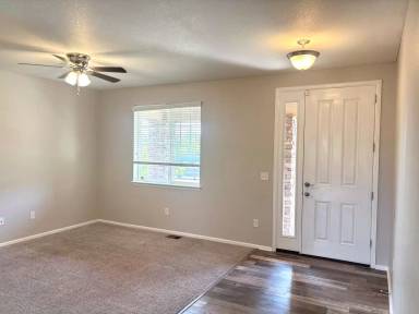 Main picture of 25147 E Maple Ave