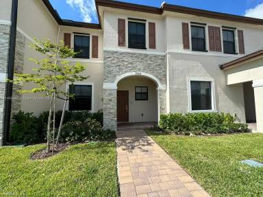 Main picture of 9936 SW 228th Ter