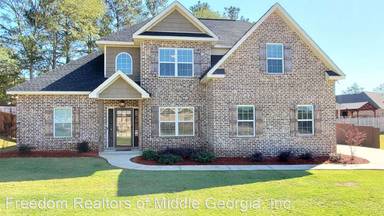 Main picture of 100 Bent Tree Ct