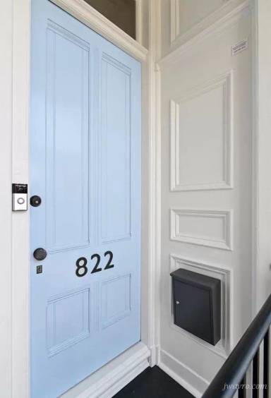 Main picture of 42 Dakota St
