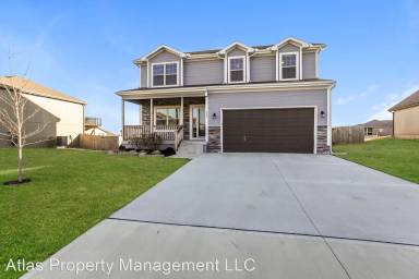 Main picture of 903 SW Whippoorwill Ln