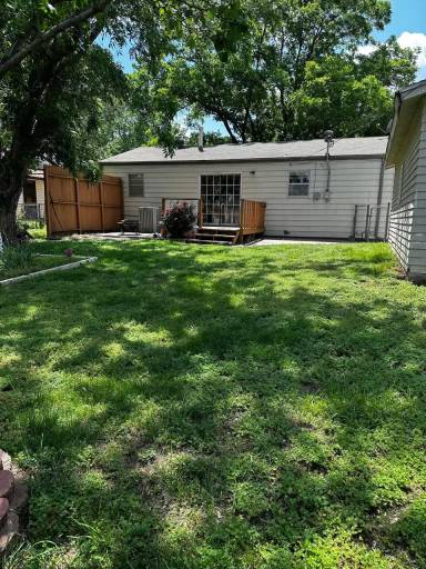 Main picture of 236 N Twin Pines Ave