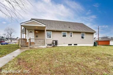 Main picture of 486 S Huron Ave