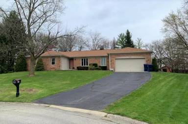 Main picture of 149 Spring Ct