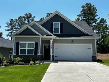 Main picture of 1915 Preservation Cir