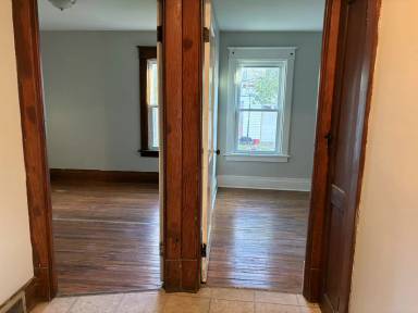 Main picture of 97 Eckhert St