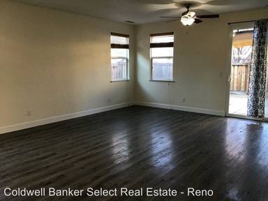 Main picture of 525 Luciana Dr