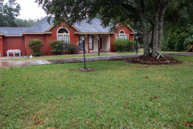Main picture of 1049 Chace Rd