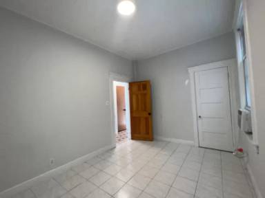 Main picture of 433 67th St