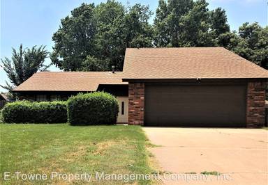 Main picture of 1914 Hunters Hill Dr