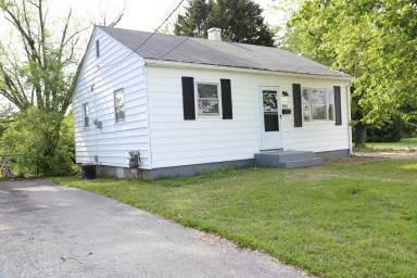 Main picture of 3743 Wright Ave