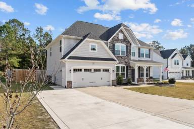 Main picture of 257 S Prince Henry Way